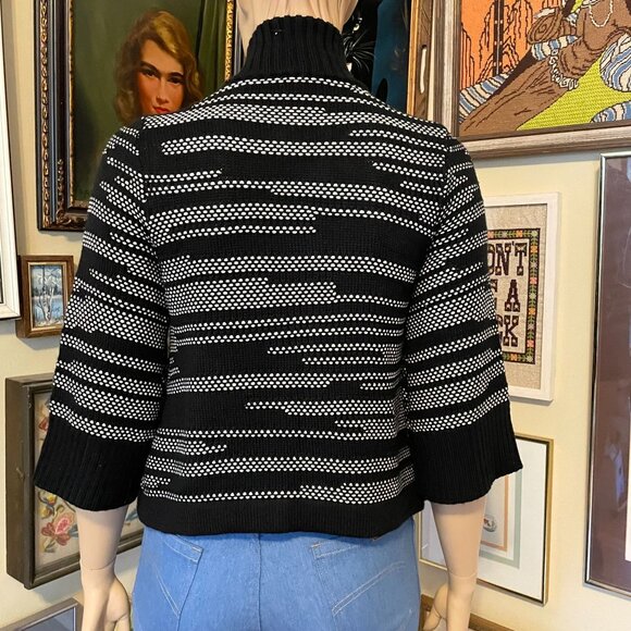 Chicos Womens Black & White Striped Knit Cropped Sleeve Cardigan Sweater Size 1 - Picture 3 of 7